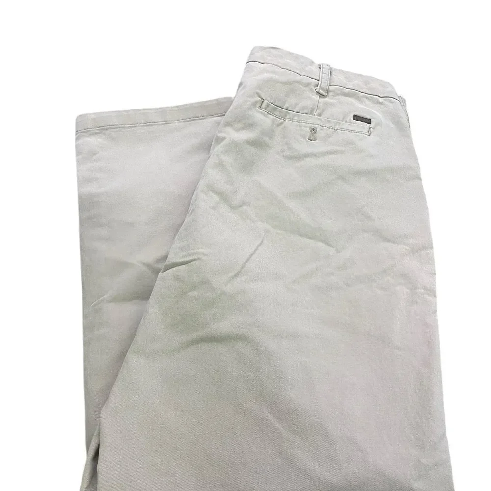 Izod Men's light khaki  Pants chino style great condition 38x34 see pics